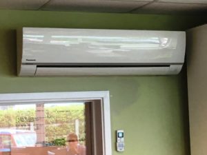 Air-con-corkerscrisps-Ecoinstaller-ely